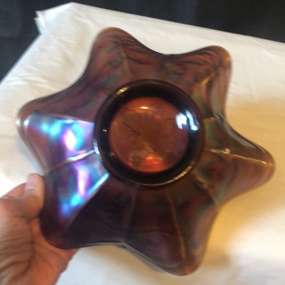 Carnival glass: outstanding grape & vine motif in mint condition; scalloped - Picture 9 of 10